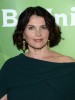 Julia Ormond Short Hairstyles Curled Out Bob Wig